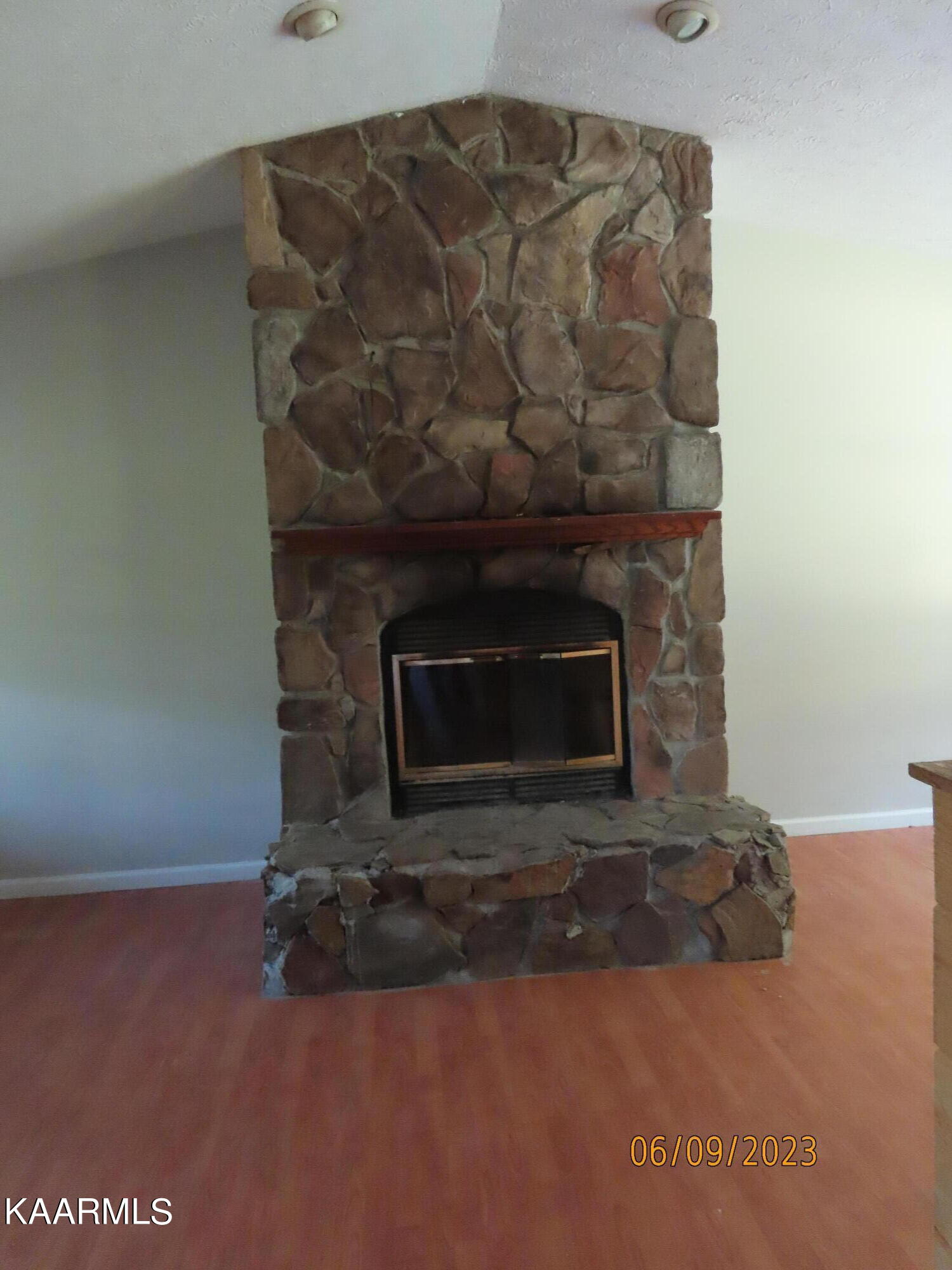 1908 Cove Pointe Road La Follette, TN 37766 - Photo 14 of 43 IMG_1727