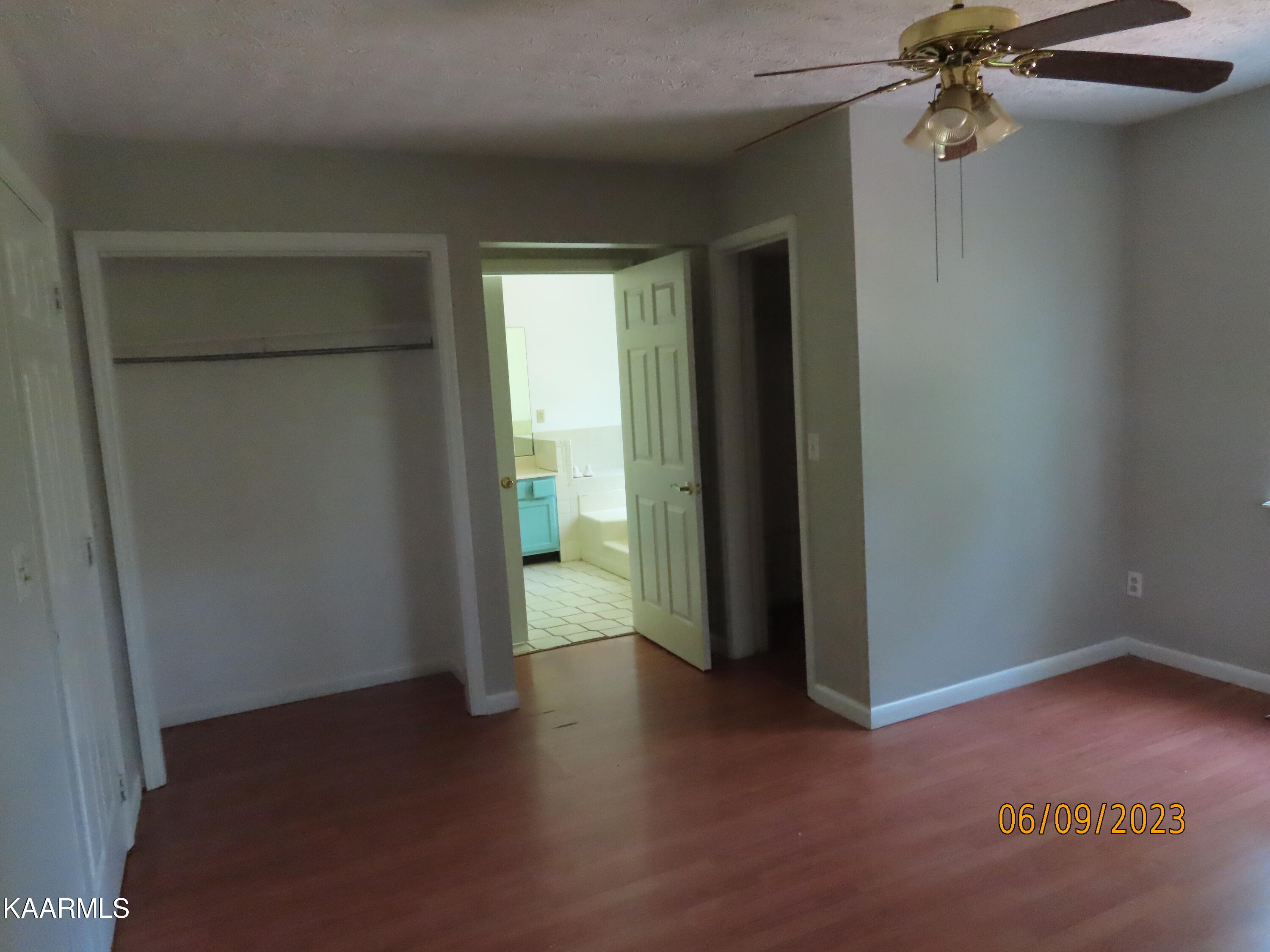 1908 Cove Pointe Road La Follette, TN 37766 - Photo 24 of 43 Master Bedroom