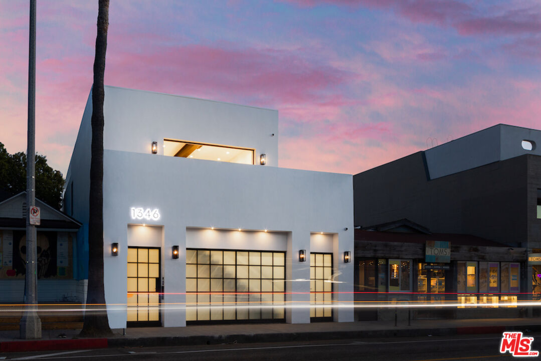 a view of building with a street