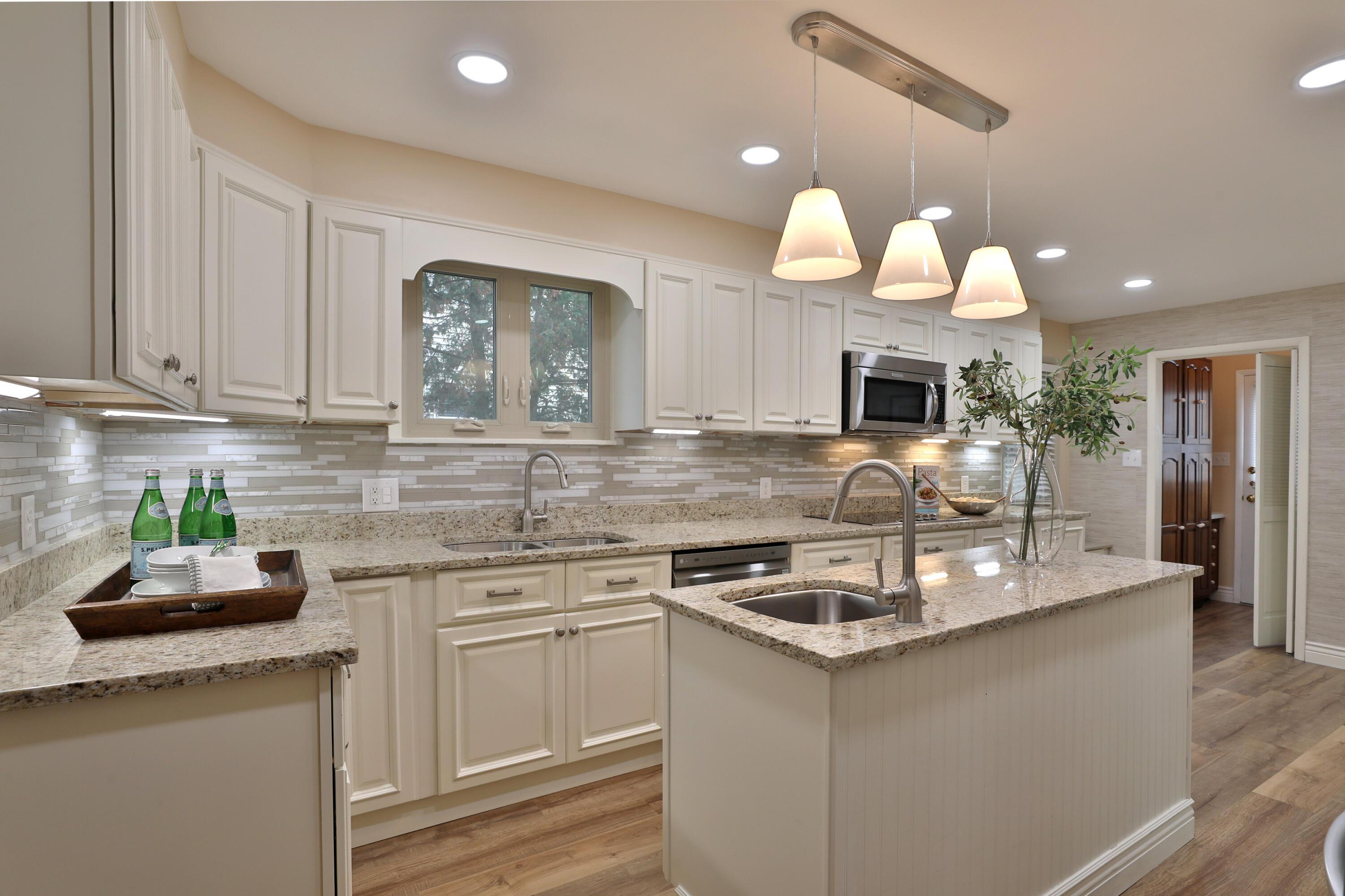 92 North Ardmore Road Bexley, OH 43209 - Photo 21 of 54 Chef's kitchen
