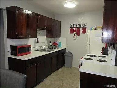 25301 Five Mile Road, Unit 215 Redford, MI 48239 - Photo 5 of 18