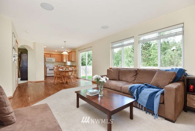18719 10th Avenue Southeast Bothell, WA 98012 - Photo 8 of 23