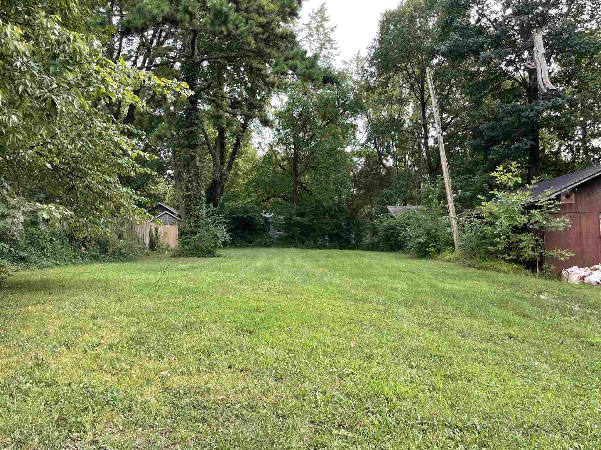 415 West Sycamore Street Carbondale, IL 62901 - Photo 2 of 4 Gallery Image 2