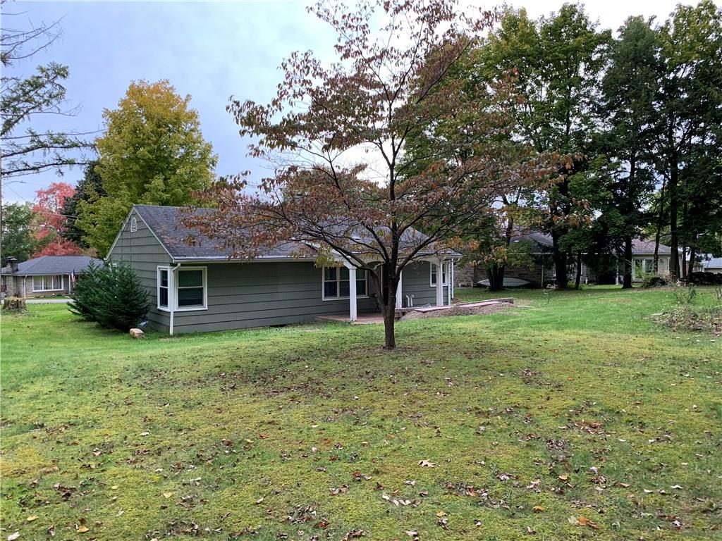 115 Teakwood Road Butler, PA 16001 - Photo 2 of 13 Gallery Image 2