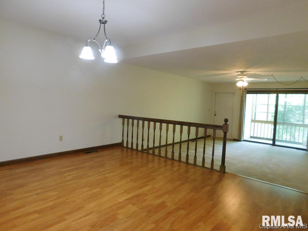 2012 Jeanette Lane, Unit D Springfield, IL 62702 - Photo 7 of 21