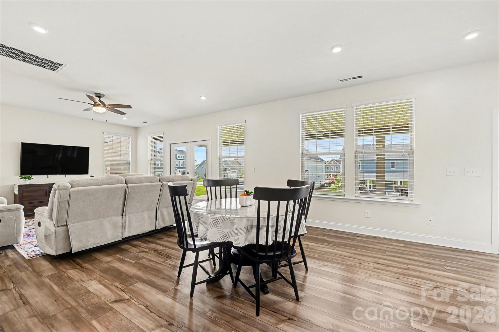 642 Amberjack Place York, SC 29745 - Photo 13 of 32