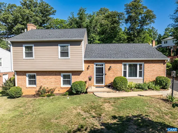 $514,900 | 327 Brentwood Road, Charlottesville, VA 22901