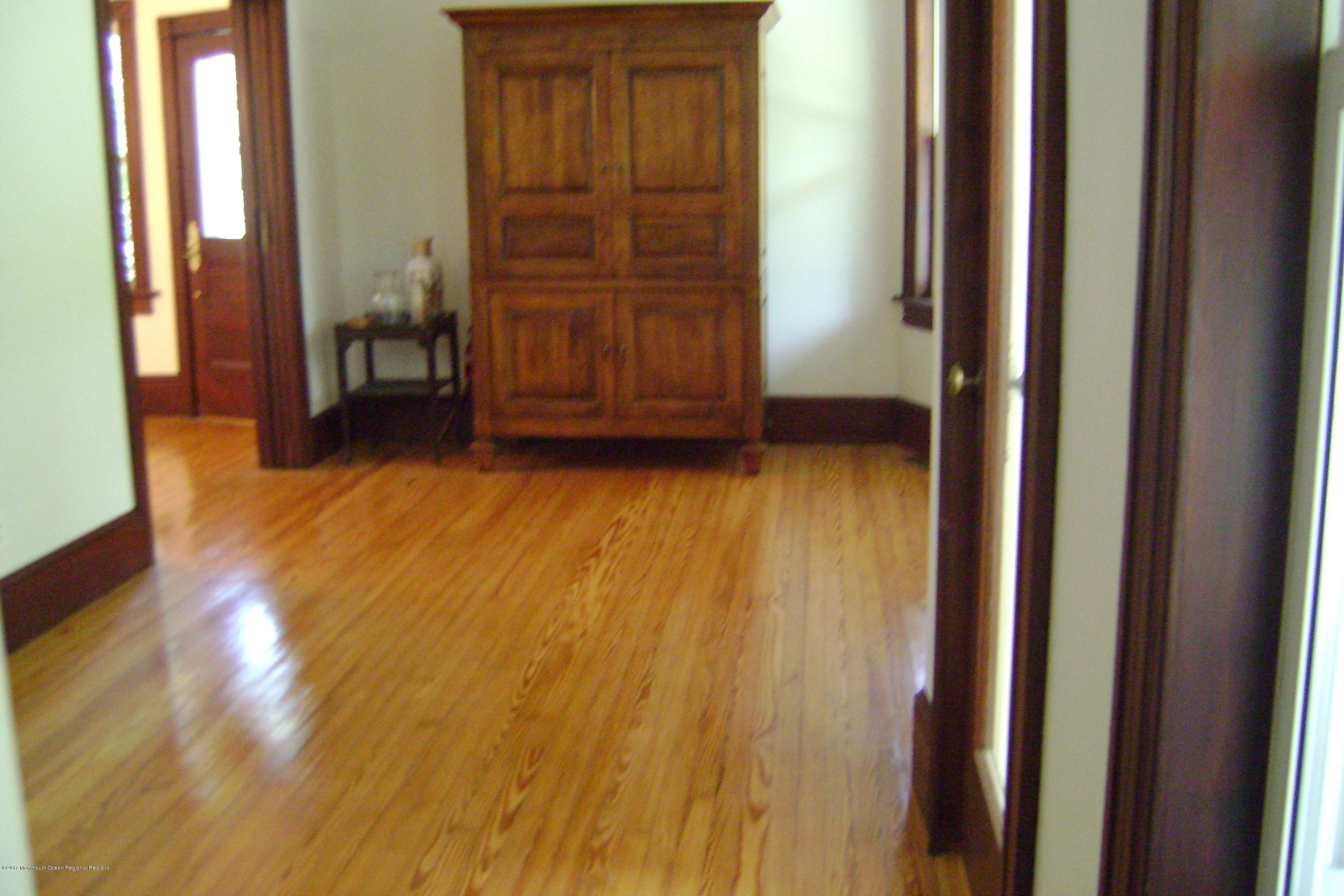 90 Monmouth Road Oakhurst, NJ 07755 - Photo 14 of 23 DSC03412