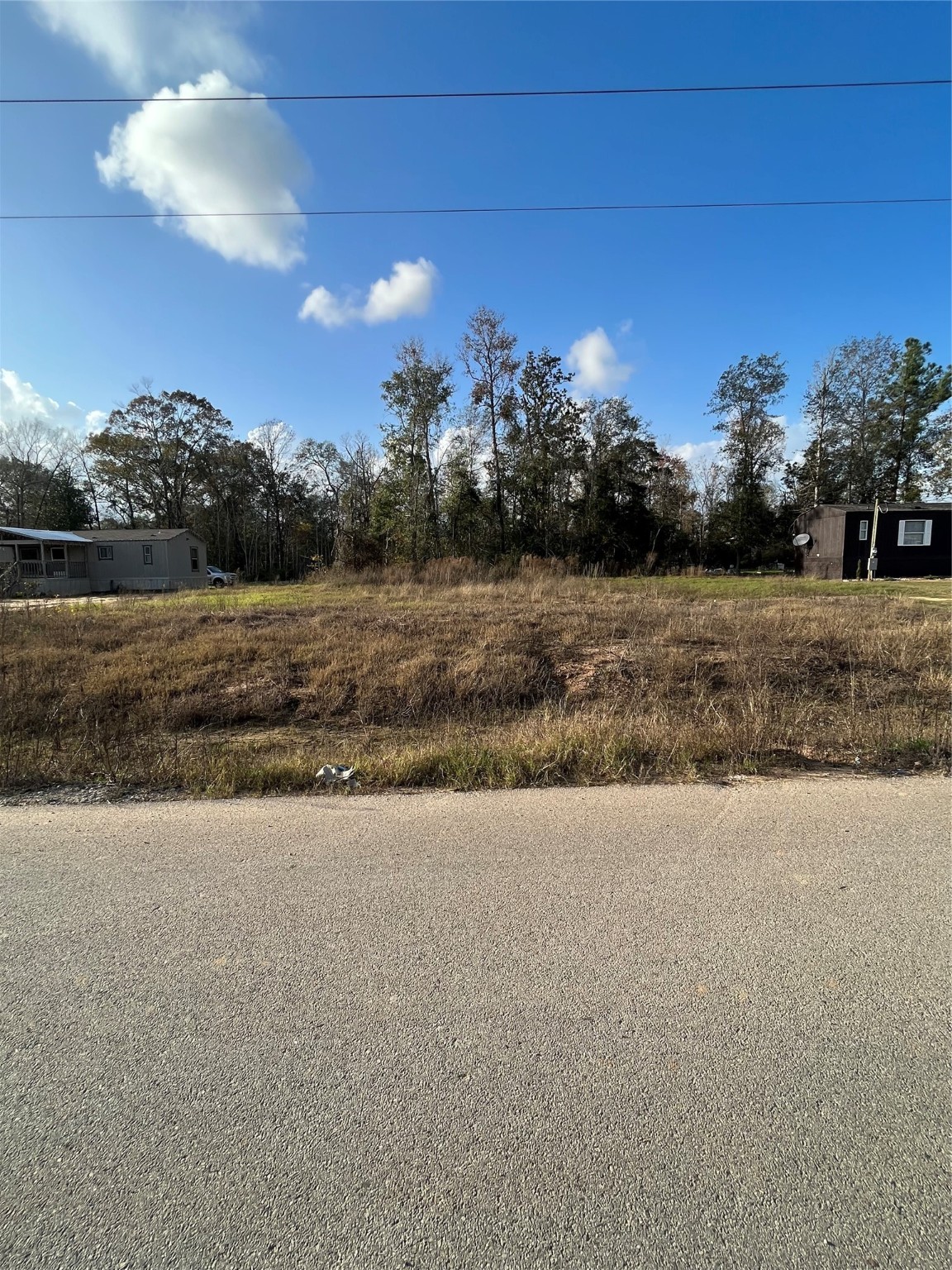 255 County Road 373 Splendora, TX 77372 - Photo 7 of 17