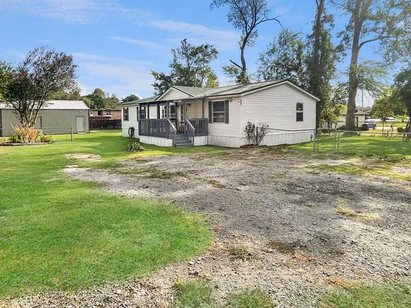 $159,900 | 181 Cyclone Street, Waskom, TX 75692