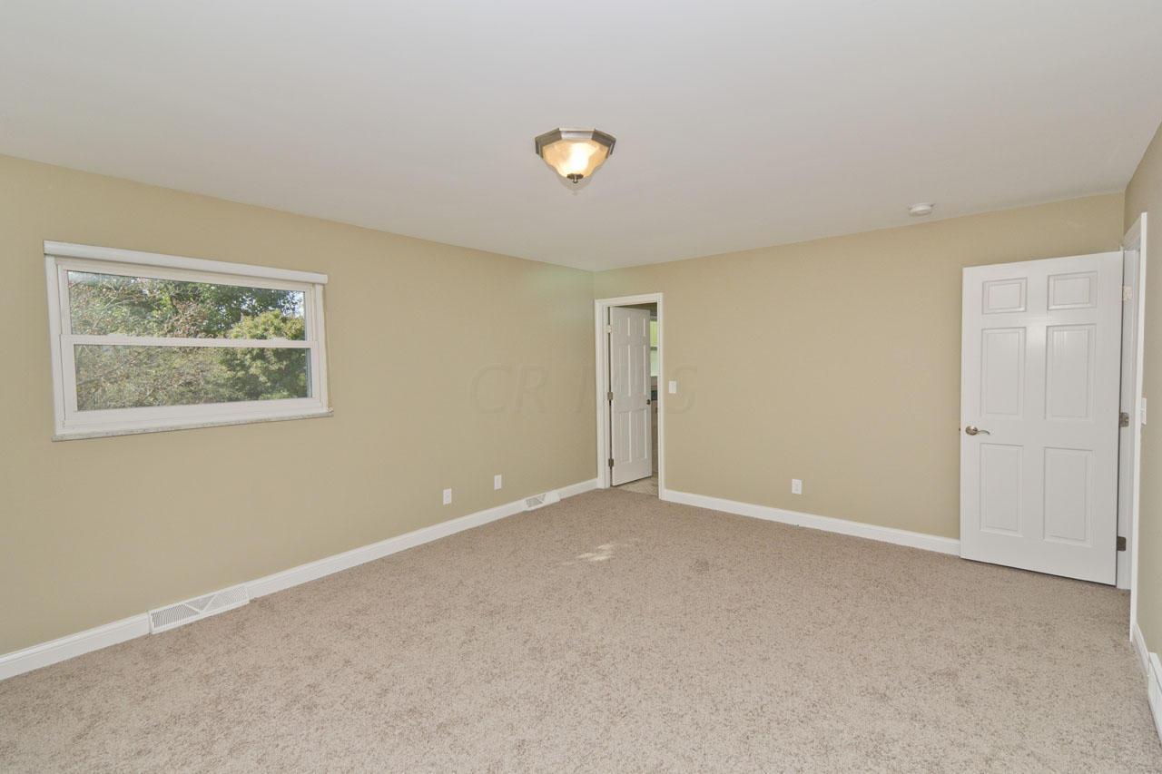 1670 Ardwick Road Columbus, OH 43220 - Photo 15 of 38 Gallery Image 15