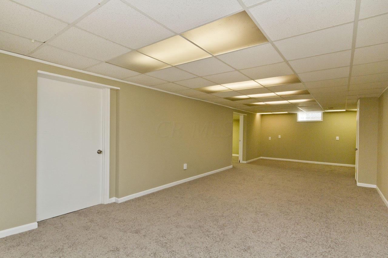 1670 Ardwick Road Columbus, OH 43220 - Photo 26 of 38 Gallery Image 26