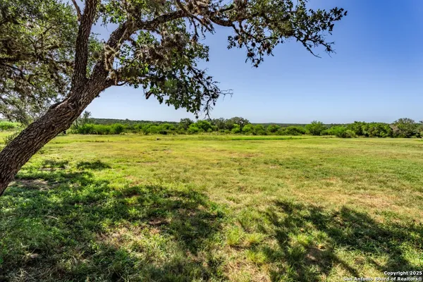 $385,000 | 11234 Hwy 187 North, Utopia, TX 78884