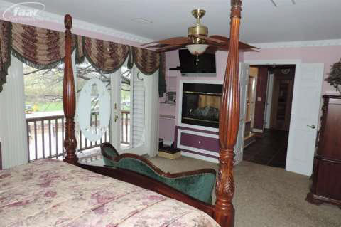 3455 Riverside Drive Port Huron, MI 48060 - Photo 29 of 45 20401230-28.JPG