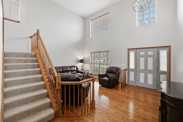 $549,999 | 2300 Wesmere Lakes Drive, Plainfield, IL 60586