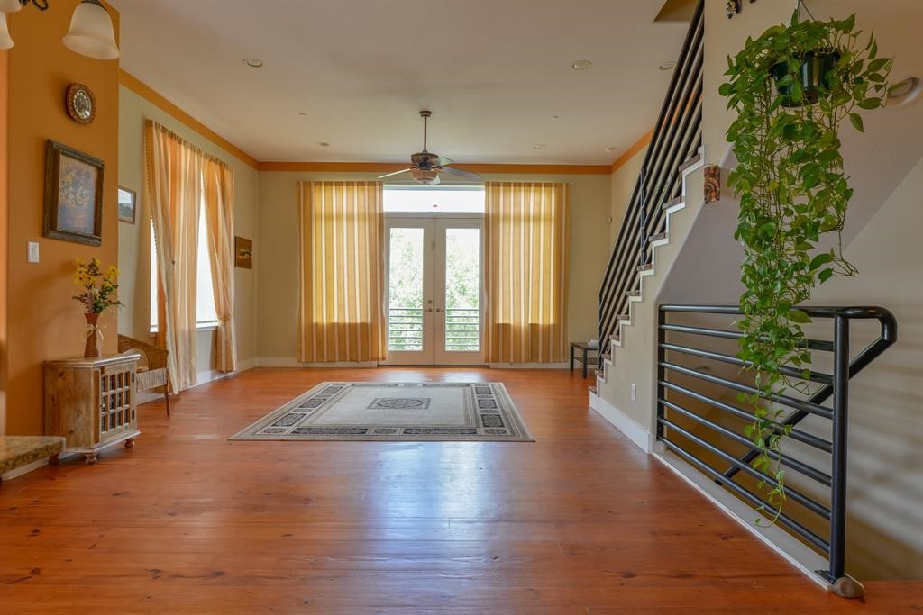 1807 West Webster Street Houston, TX 77006 - Photo 7 of 45