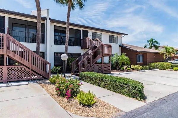 $1,950 | 2724 72nd Street West, Unit 2010, Bradenton, FL 34209