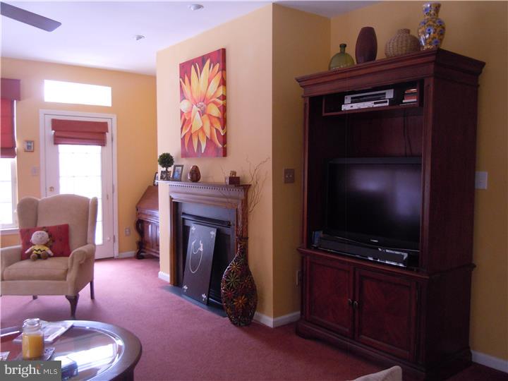 151 Somerfield Road Swedesboro, NJ 08085 - Photo 8 of 18 Great Room