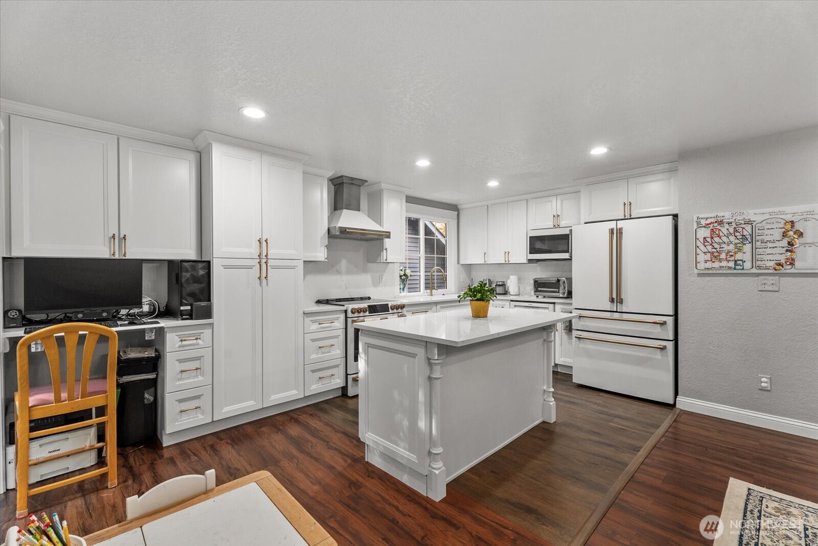 22701 12th Place West Bothell, WA 98021 - Photo 14 of 32 Gallery Image 14
