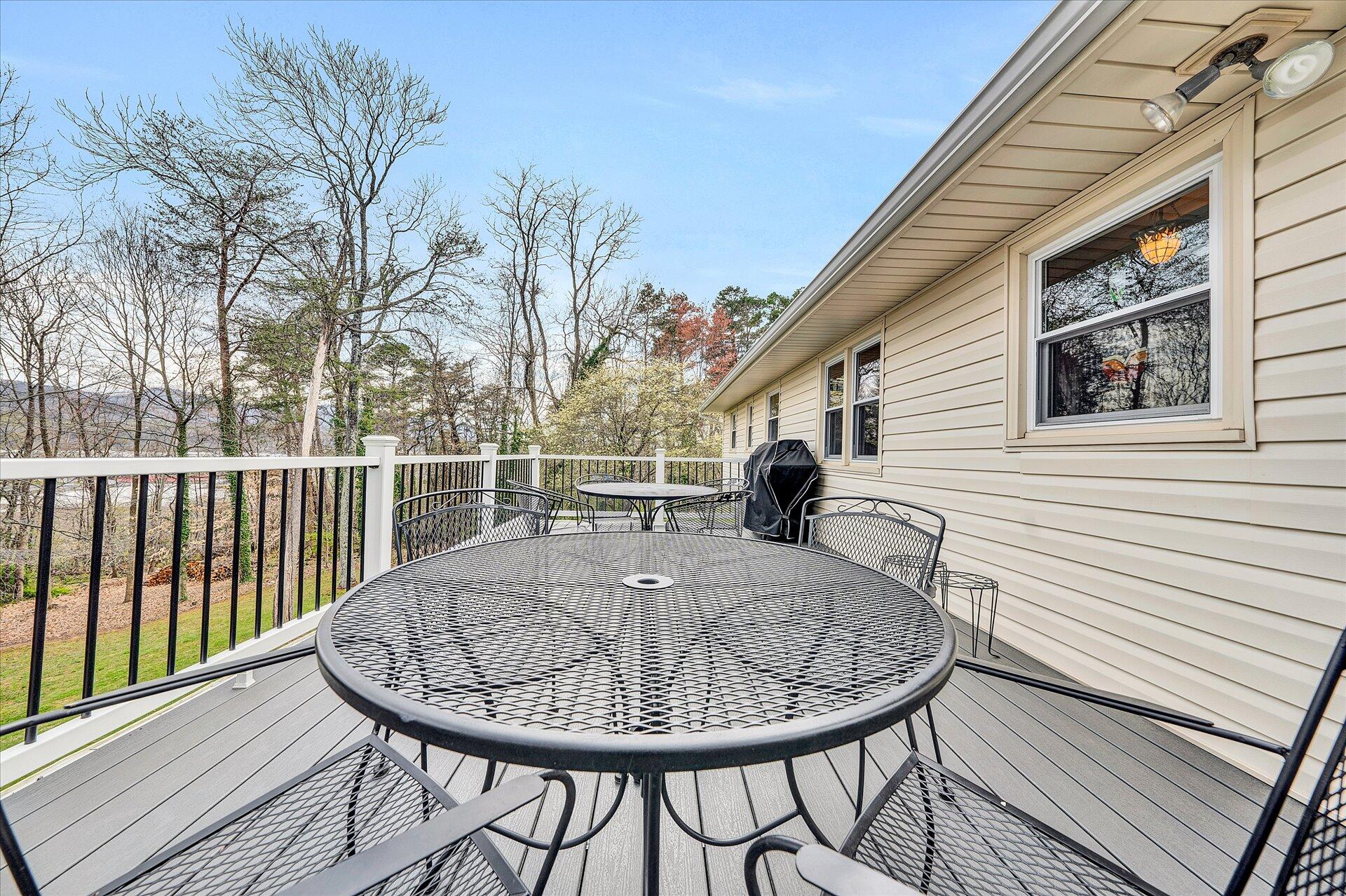 111 Deep Dell Road Salem, VA 24153 - Photo 31 of 39 a view of a house with backyard and sitting area