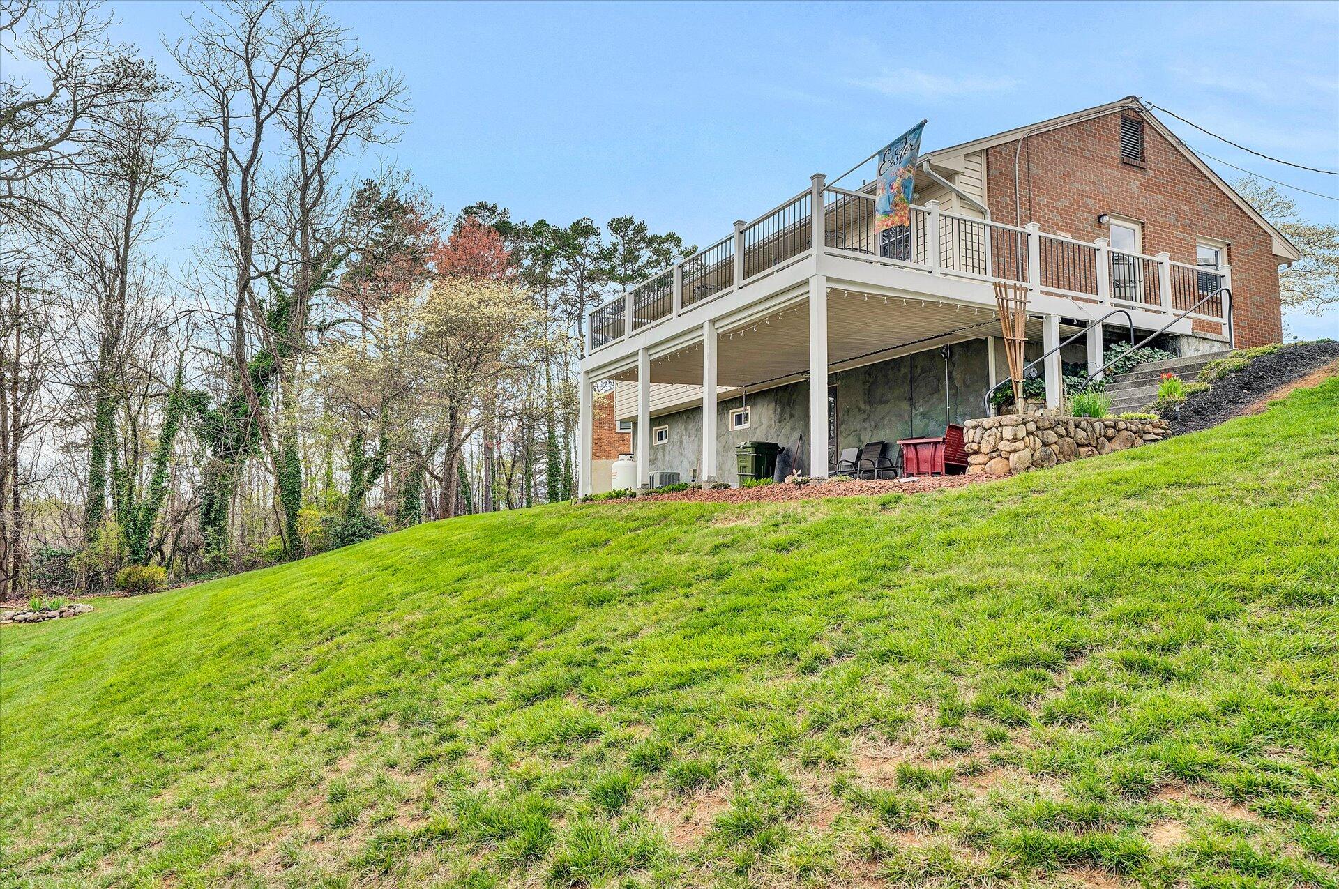 111 Deep Dell Road Salem, VA 24153 - Photo 39 of 39 a view of a house with backyard and garden