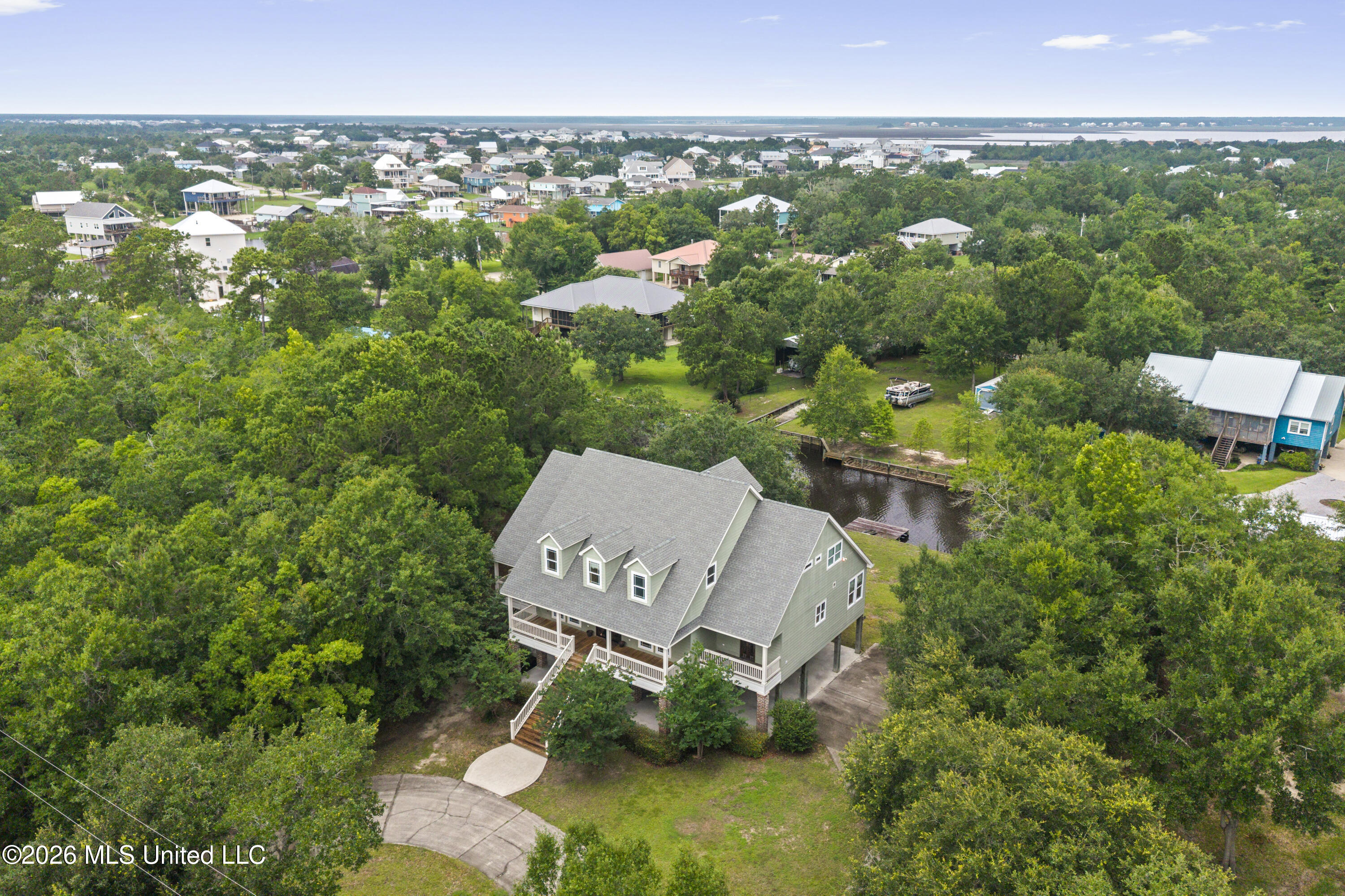 10051 Cain Road Bay St. Louis, MS 39520 - Photo 12 of 92 00006