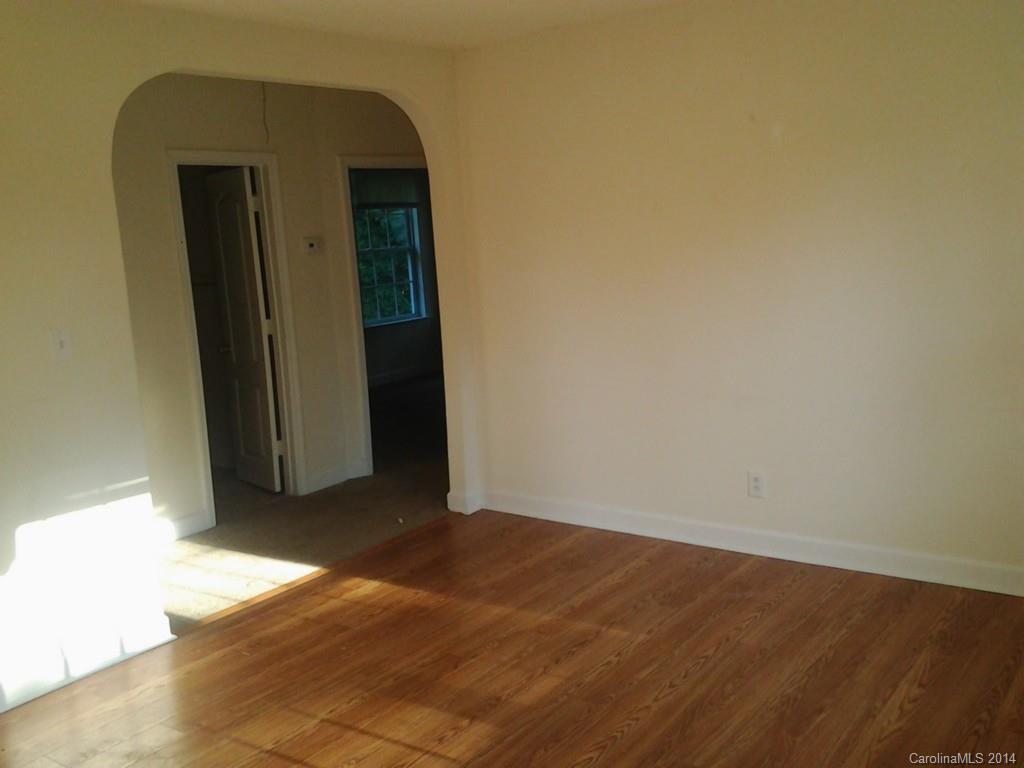 3113 James Road Charlotte, NC 28215 - Photo 4 of 13 Gallery Image 4
