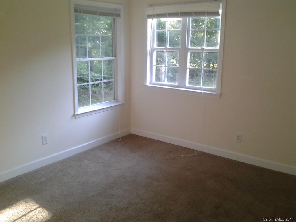 3113 James Road Charlotte, NC 28215 - Photo 7 of 13 Gallery Image 7