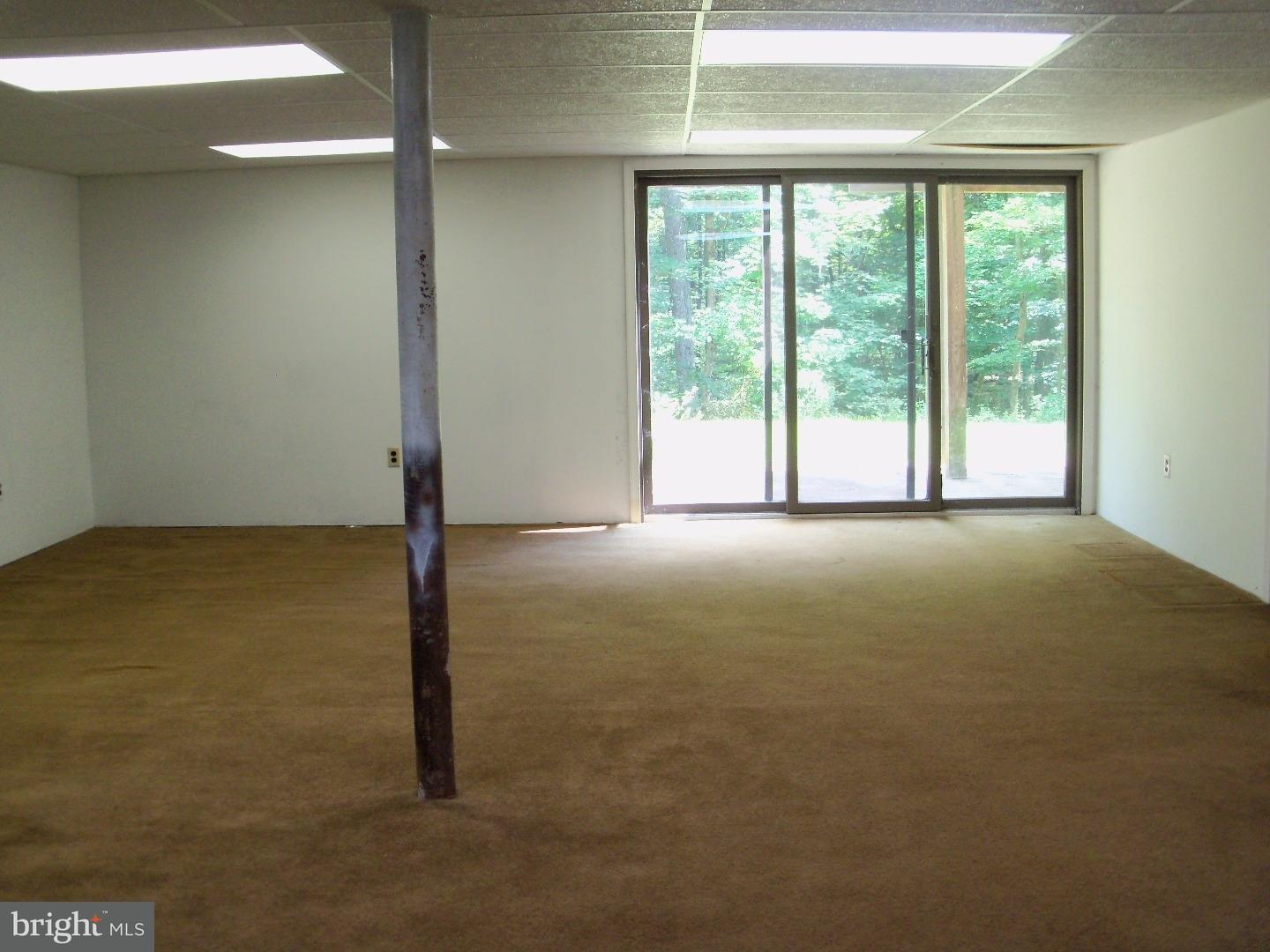 2372 Schaffer Road Pottstown, PA 19464 - Photo 14 of 17 Family Room