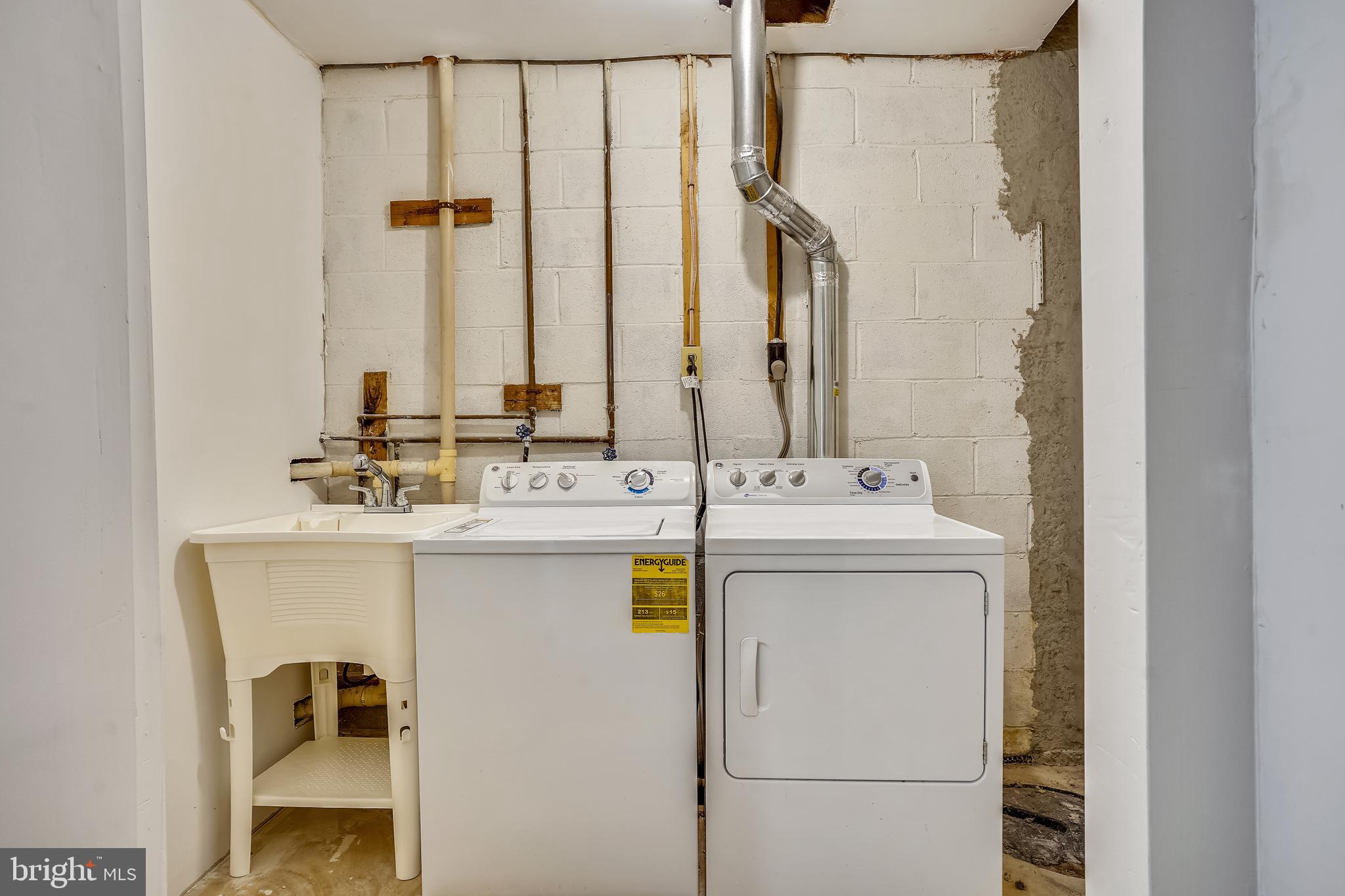 11602 Newbridge Court Reston, VA 20191 - Photo 29 of 30 Laundry Room