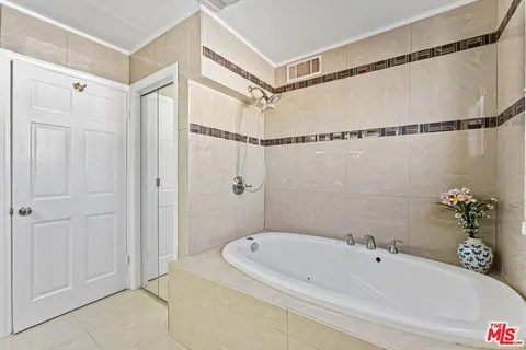 $1,525,000 | 3627 Olympiad Drive, View Park, CA 90043