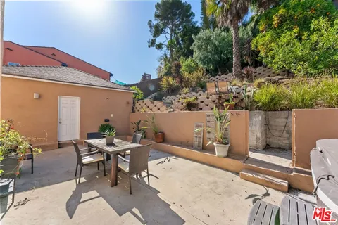 $1,525,000 | 3627 Olympiad Drive, View Park, CA 90043