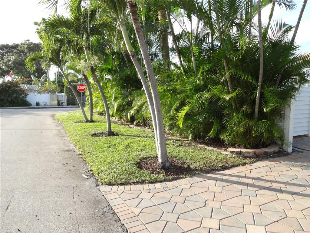 2101 Northeast 31st Street Lighthouse Point, FL 33064 - Photo 55 of 56 Photo 57