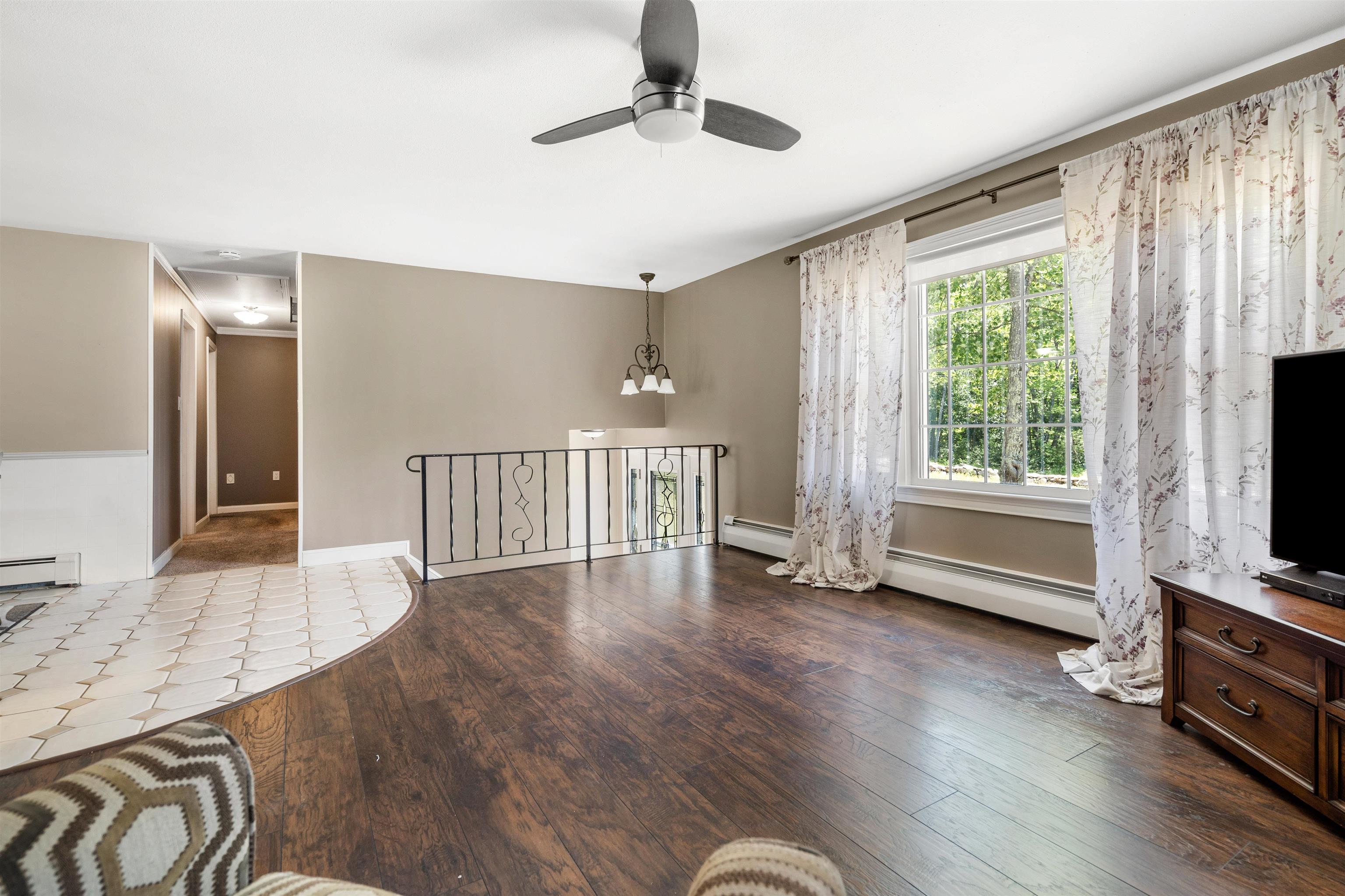 39 Bancroft Road Londonderry, NH 03053 - Photo 16 of 35