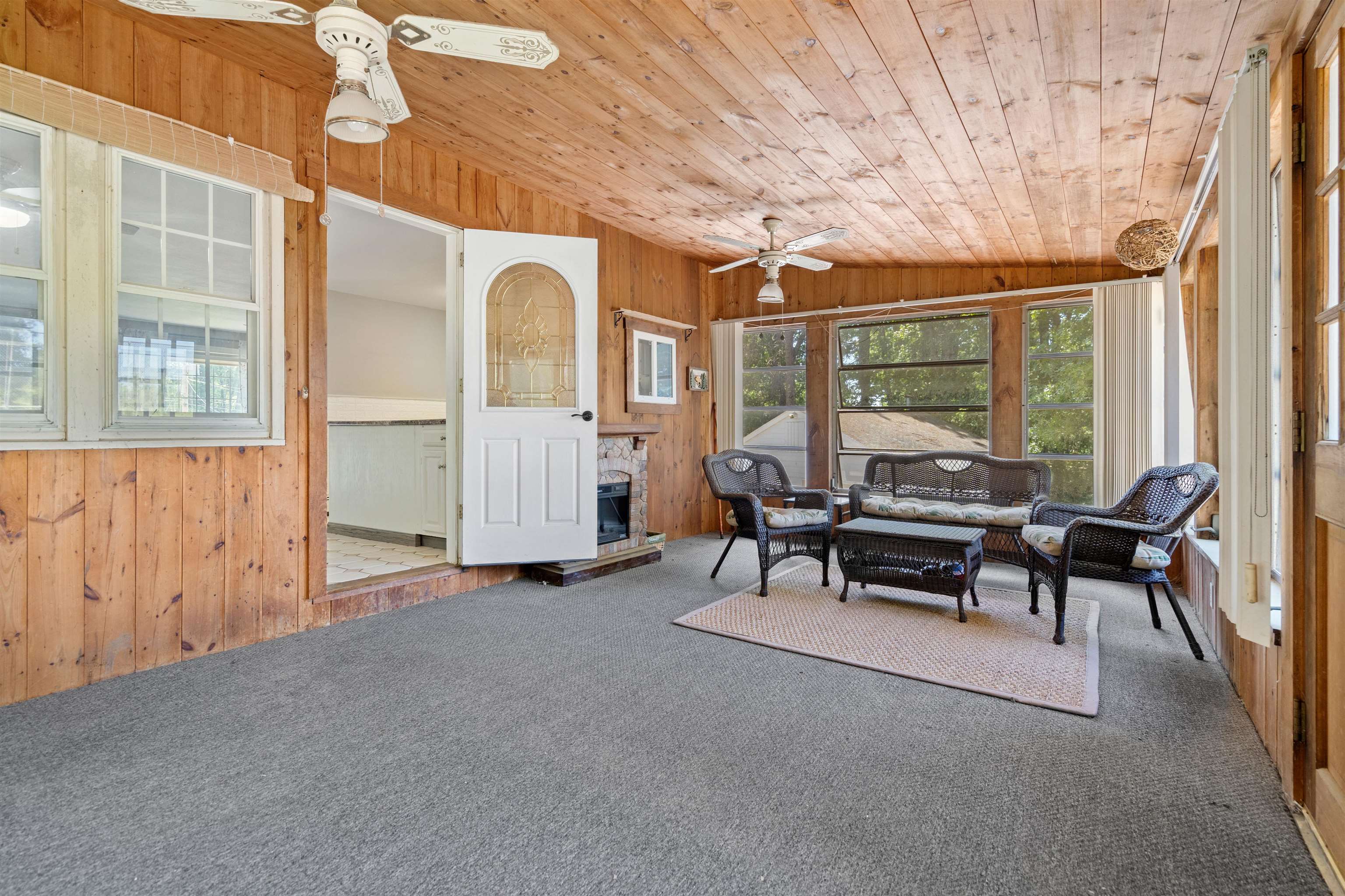 39 Bancroft Road Londonderry, NH 03053 - Photo 18 of 35