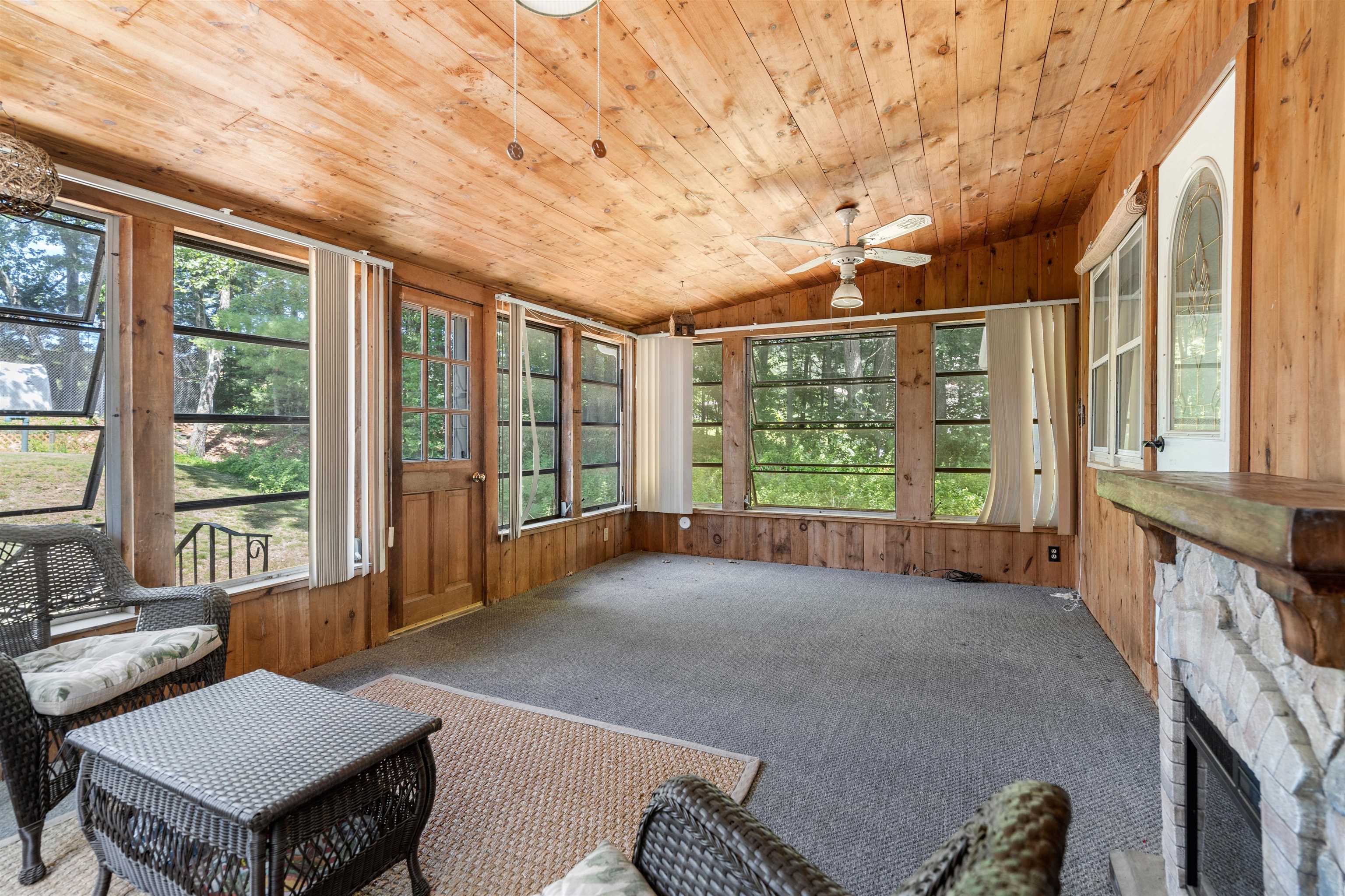 39 Bancroft Road Londonderry, NH 03053 - Photo 20 of 35