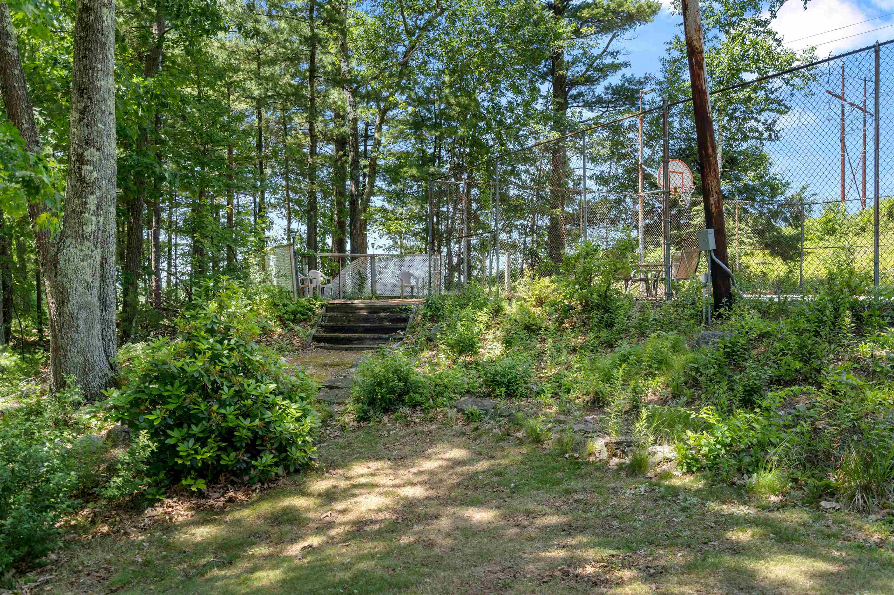 39 Bancroft Road Londonderry, NH 03053 - Photo 32 of 35