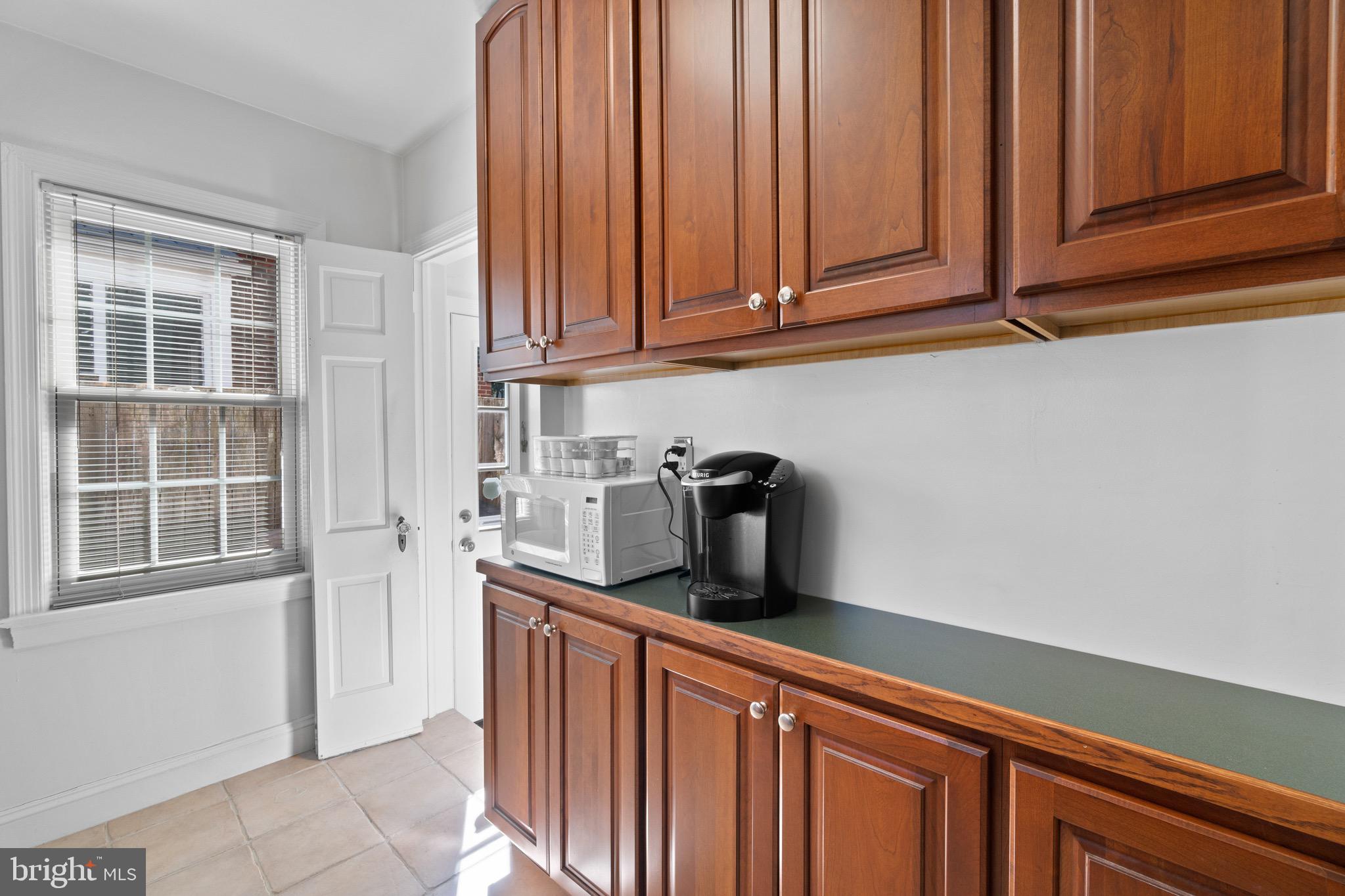2112 Seminary Road Silver Spring, MD 20910 - Photo 6 of 38