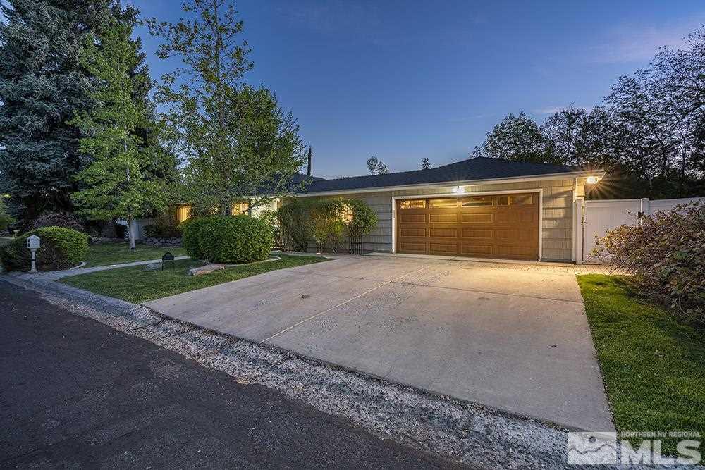 1895 Marsh Avenue Reno, NV 89509 - Photo 4 of 40 Photo 4