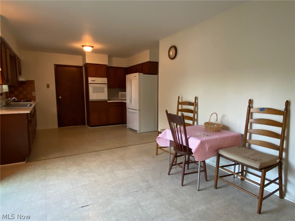 12228 Bean Road Chardon, OH 44024 - Photo 17 of 29