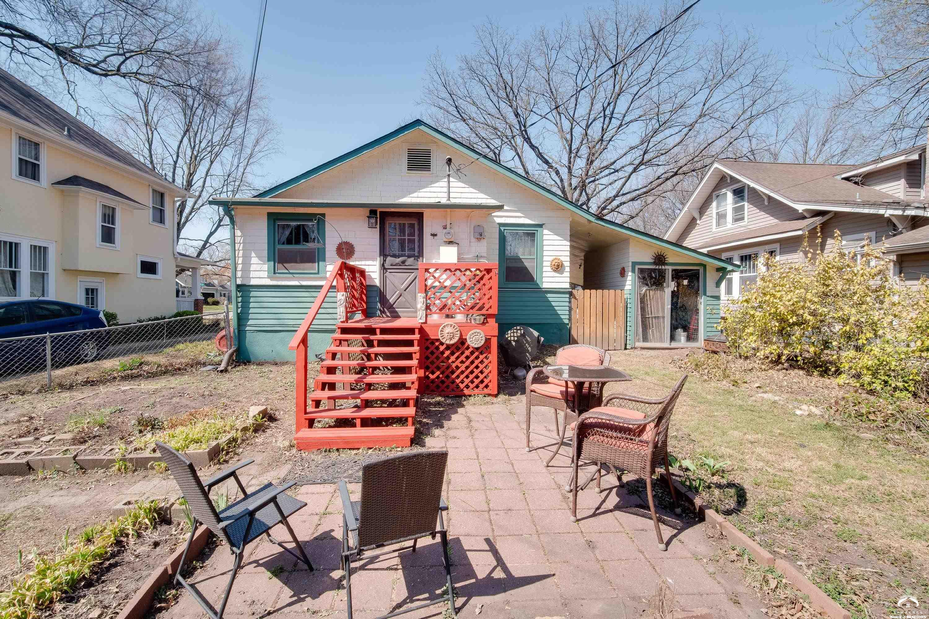1644 Barker Avenue Lawrence, KS 66044 - Photo 28 of 37