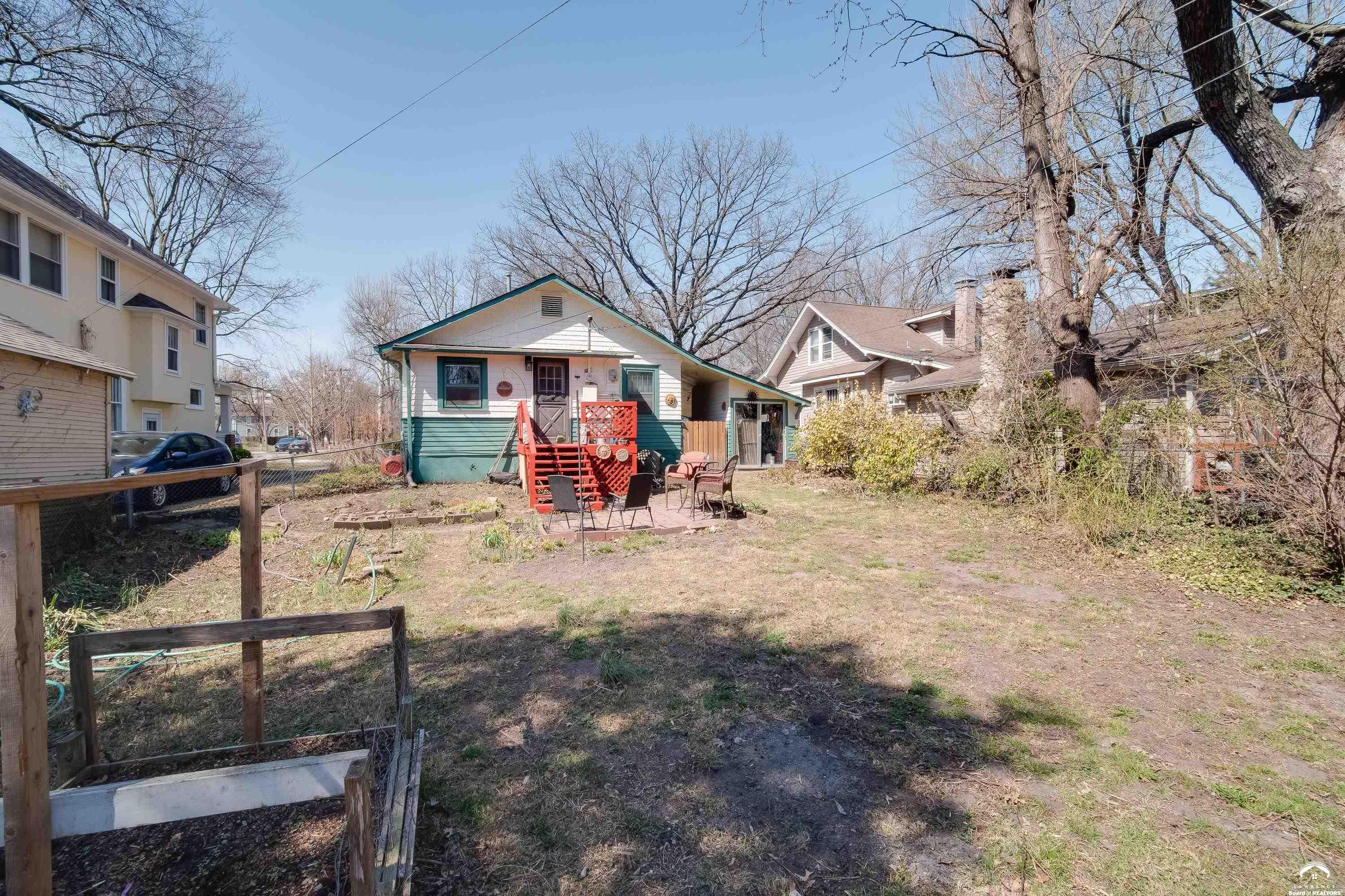 1644 Barker Avenue Lawrence, KS 66044 - Photo 29 of 37