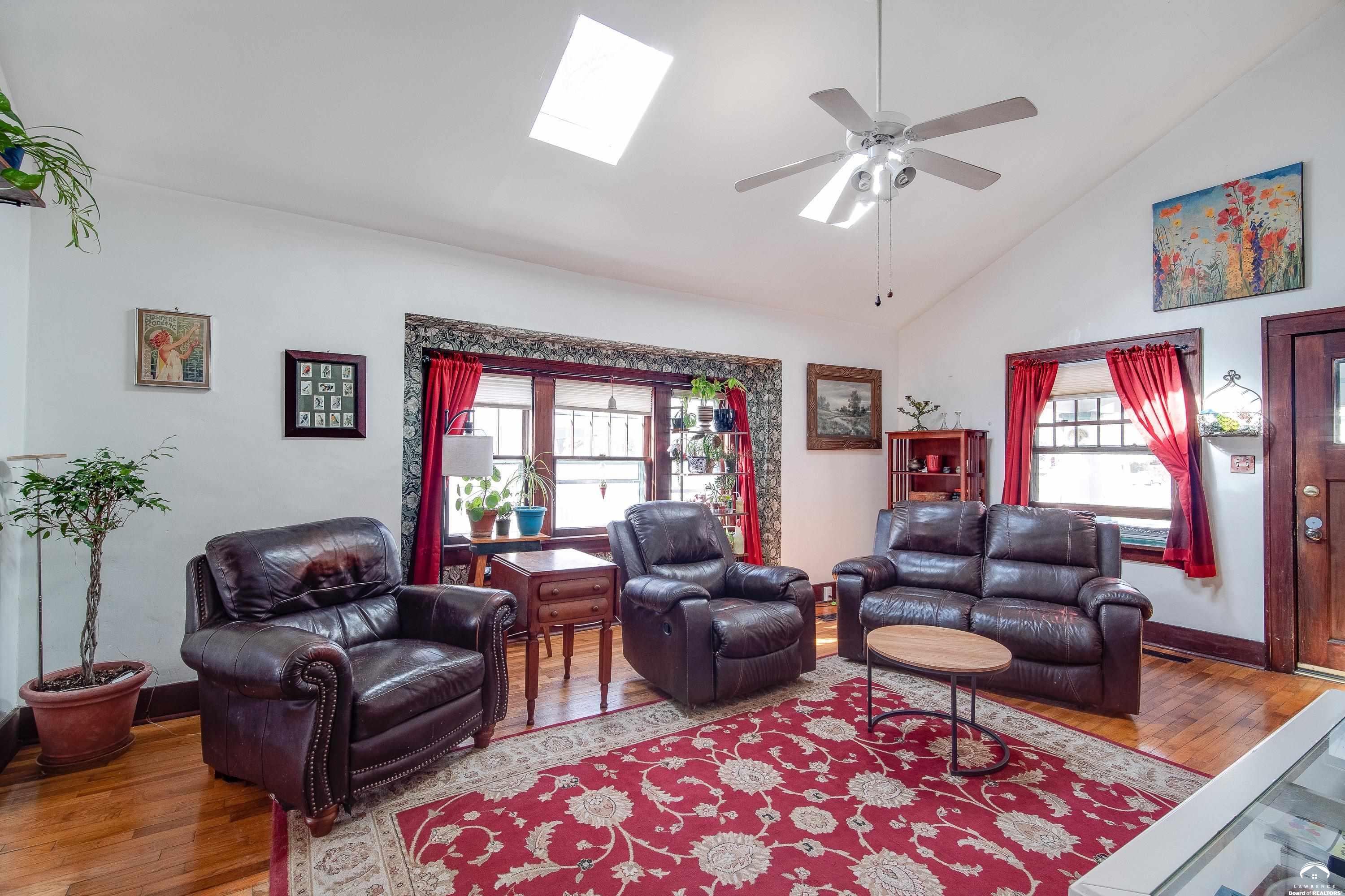 1644 Barker Avenue Lawrence, KS 66044 - Photo 6 of 37