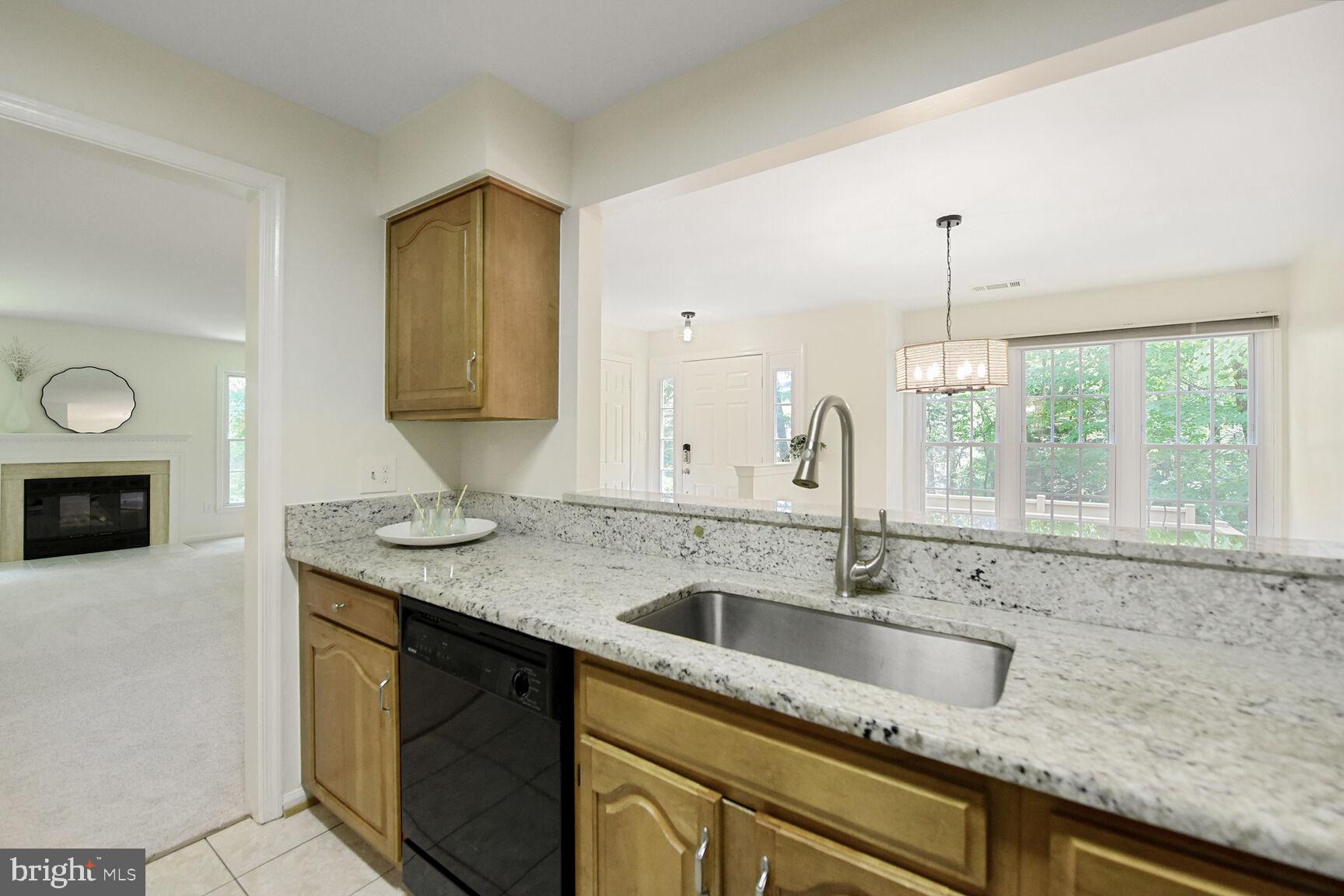 1497 Church Hill Place Reston, VA 20194 - Photo 17 of 30 Kitchen