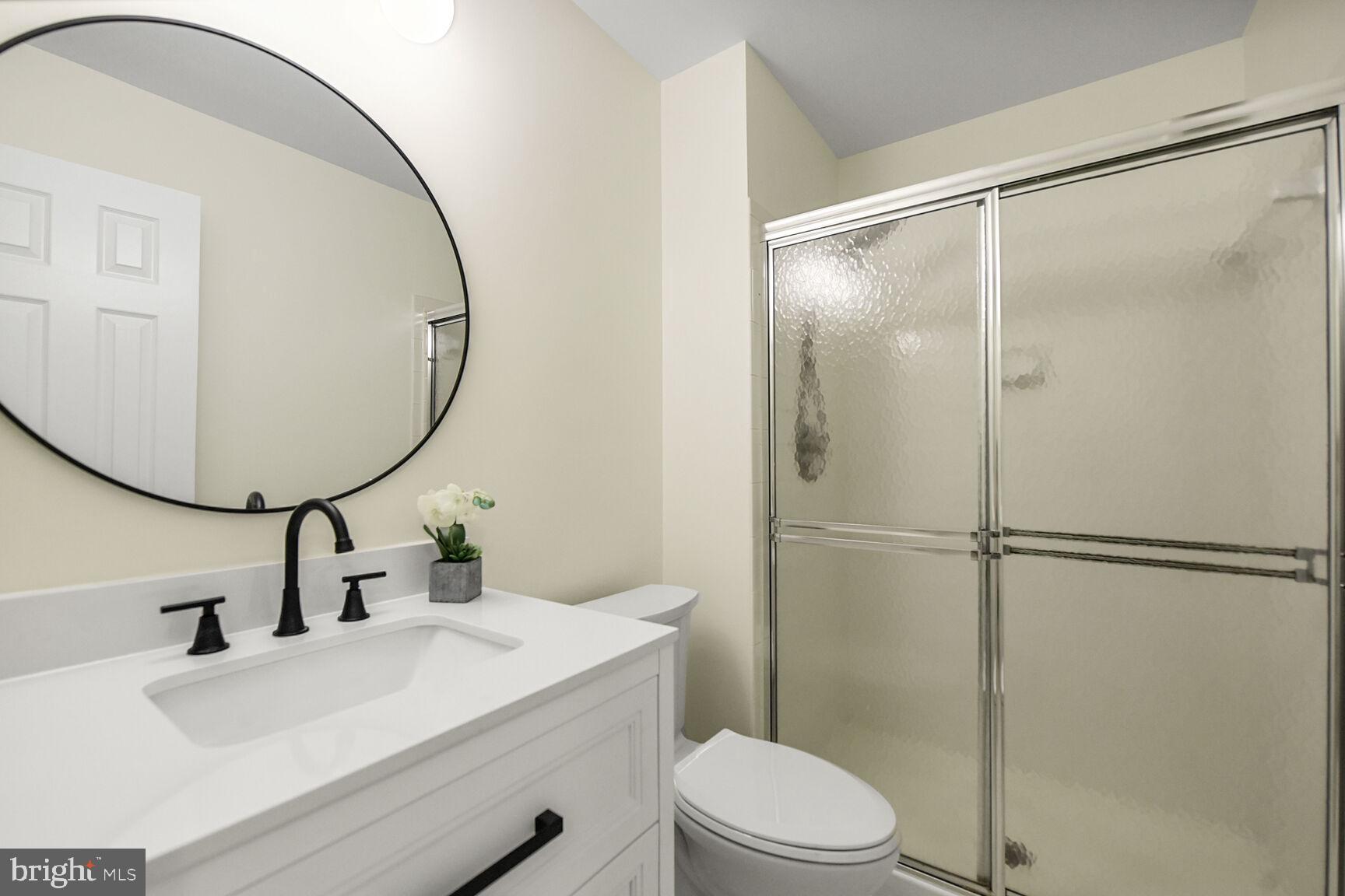 1497 Church Hill Place Reston, VA 20194 - Photo 26 of 30 Full Bathroom