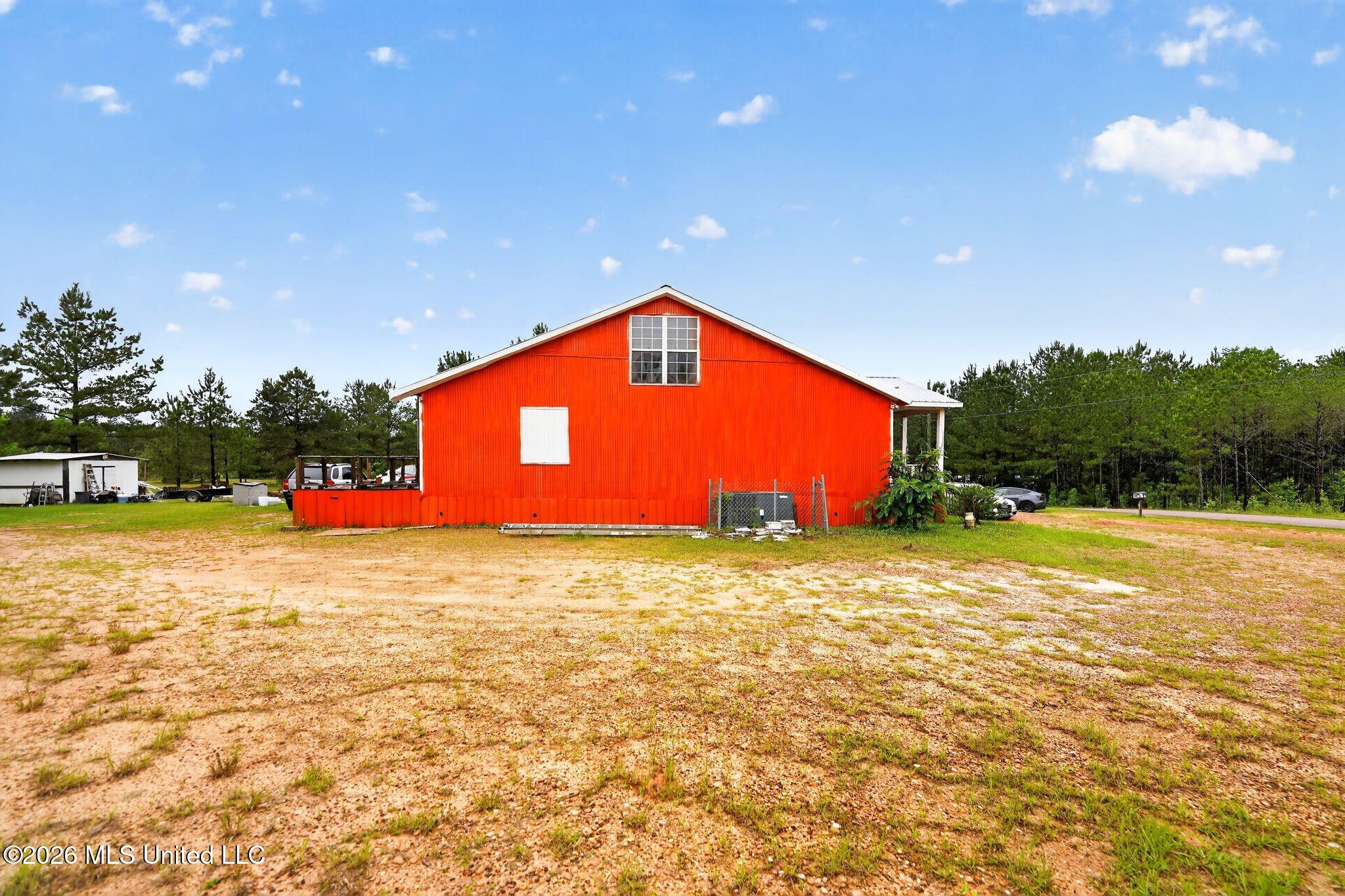 1005 Pne Rdg Drive Crystal Springs, MS 39059 - Photo 3 of 50 2