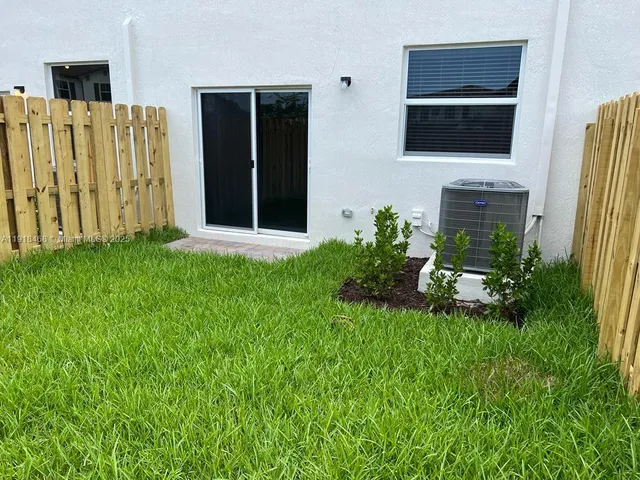 $2,850 | 12235 Northwest 23rd Avenue, Miami, FL 33167
