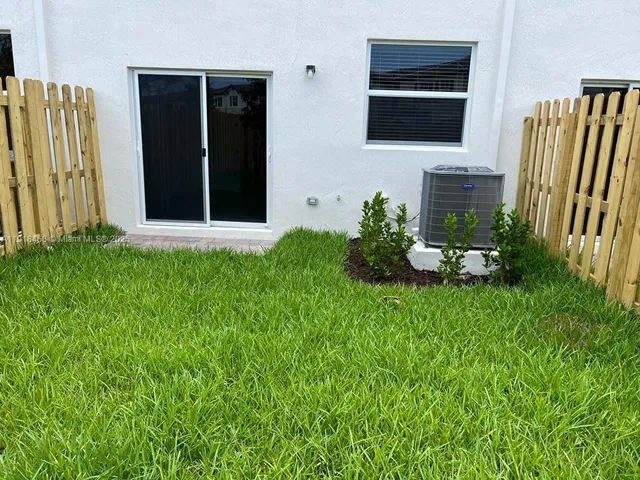 $2,850 | 12235 Northwest 23rd Avenue, Miami, FL 33167