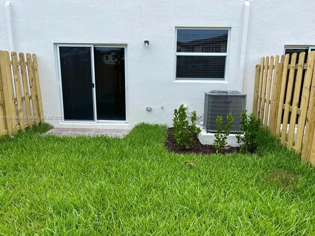 $2,850 | 12235 Northwest 23rd Avenue, Miami, FL 33167