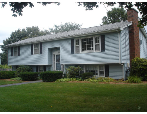 156 Albemarle Road Norwood, MA 02062 - Photo 3 of 21 Gallery Image 3